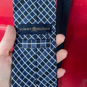 Tommy Hilfiger Men's Tie Formal Black Tie Wedding Blue White Office Winter Wear